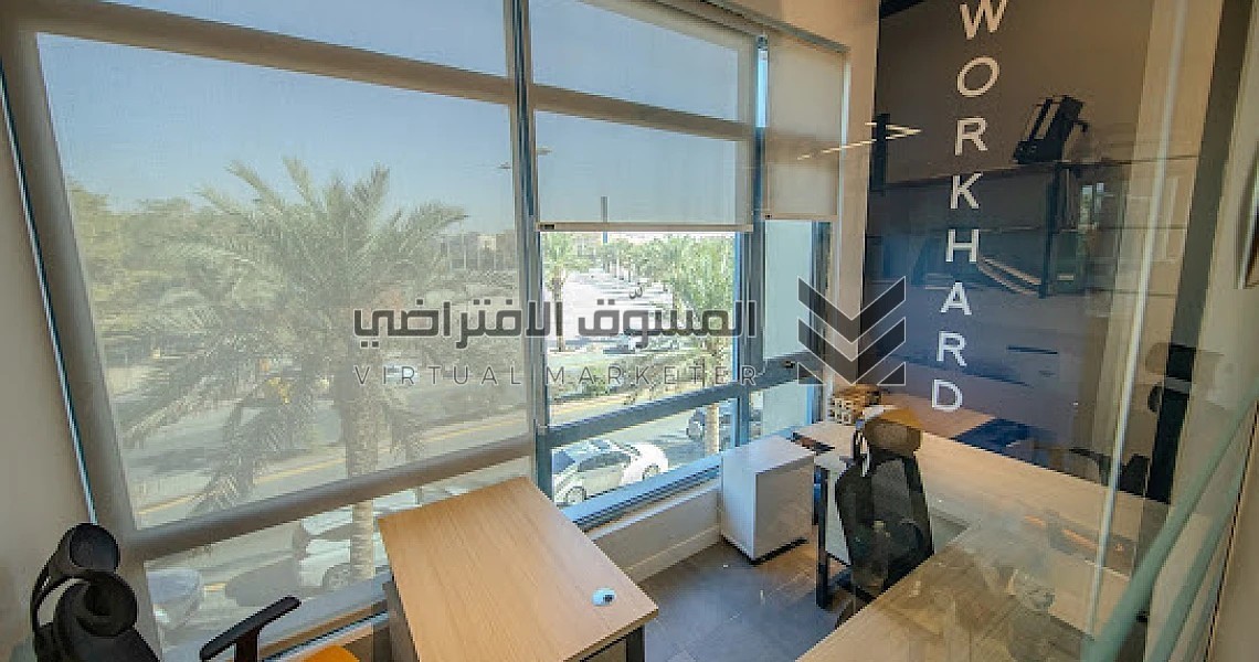 img-slider img-slider