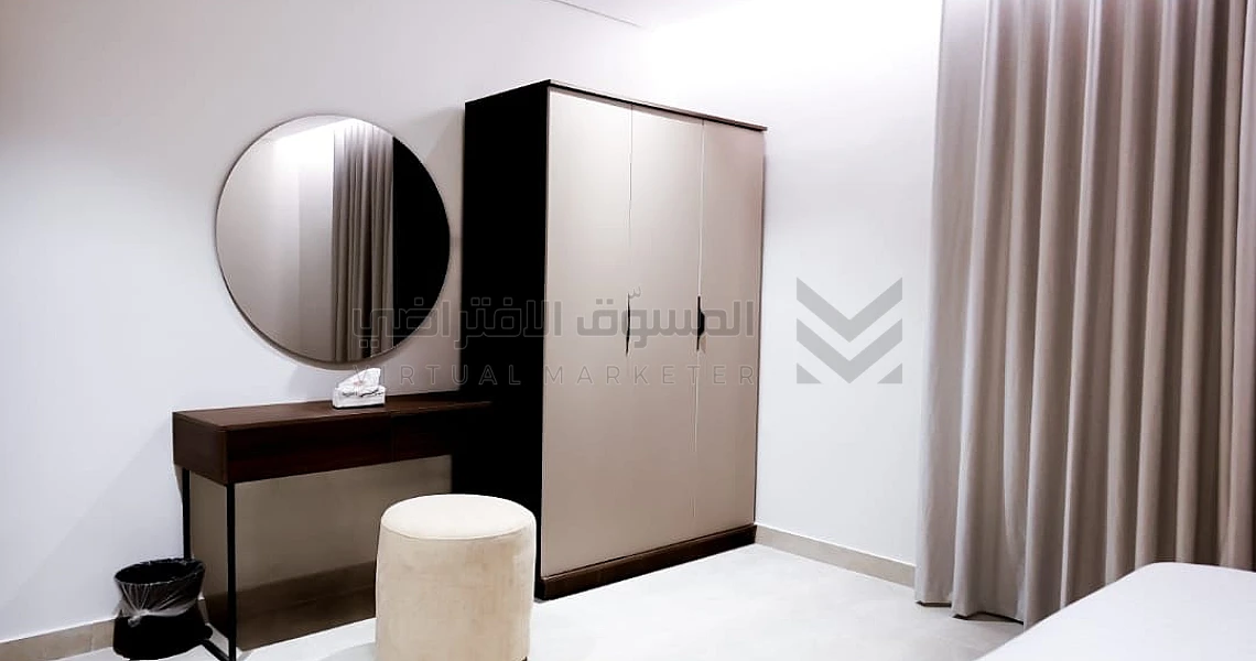 img-slider img-slider