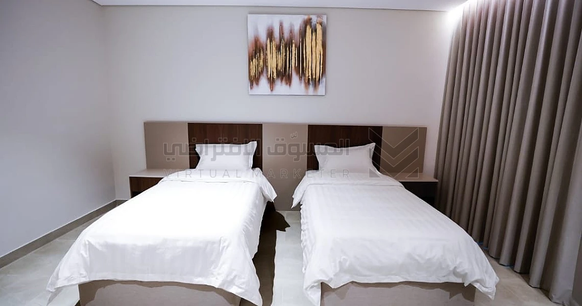 img-slider img-slider