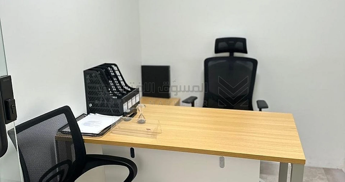 img-slider img-slider