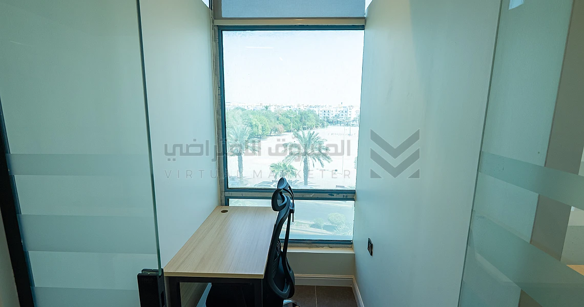 img-slider img-slider