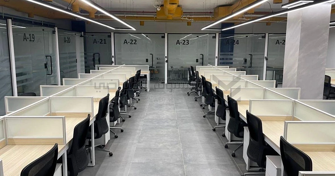 img-slider img-slider