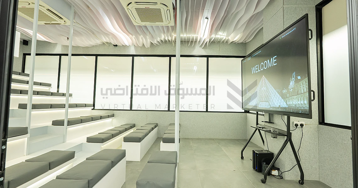 img-slider img-slider