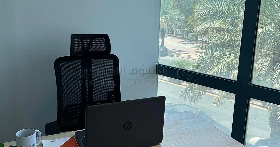 img-slider img-slider