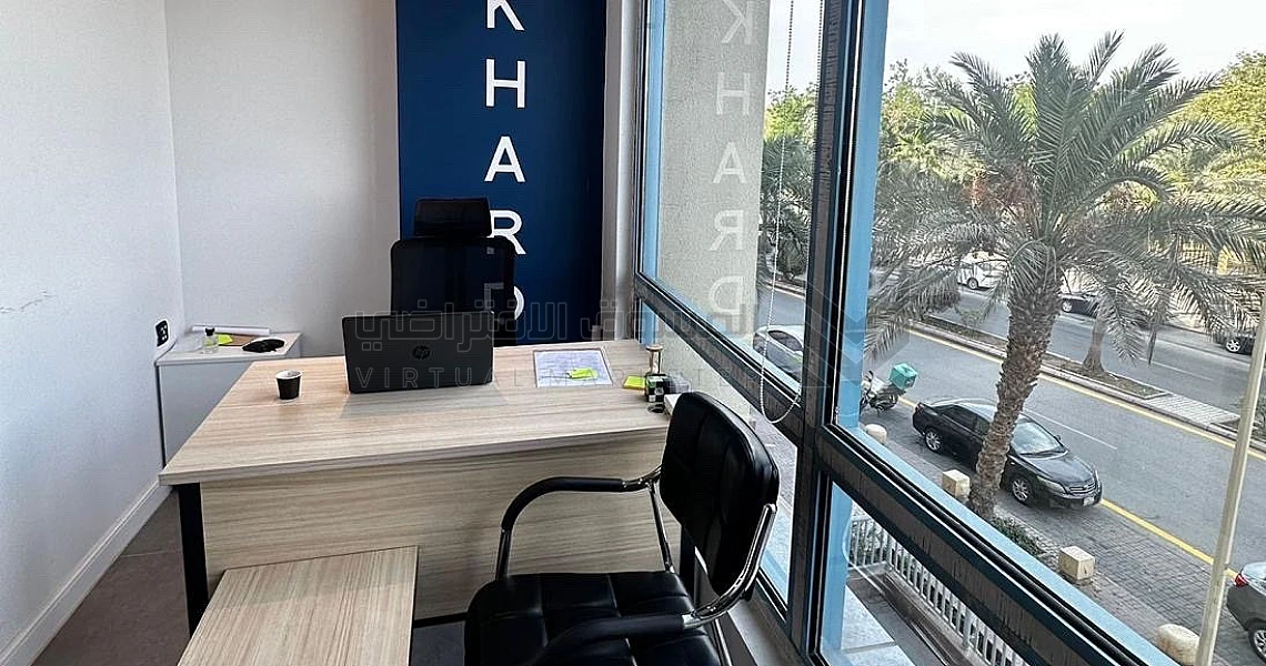 img-slider img-slider