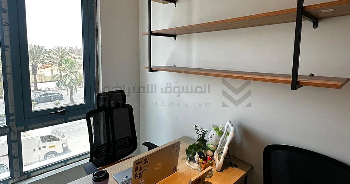 img-slider img-slider