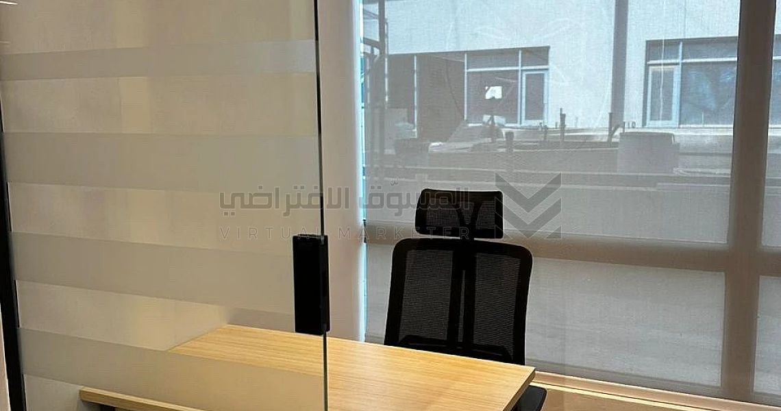 img-slider img-slider