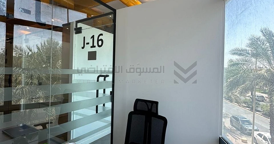 img-slider img-slider