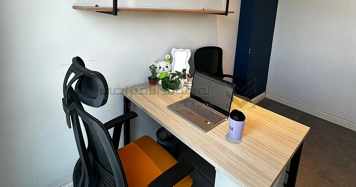 img-slider img-slider