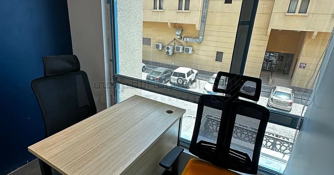 img-slider img-slider