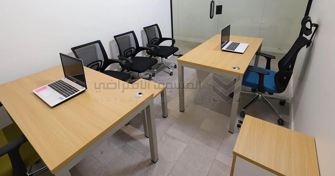 img-slider img-slider