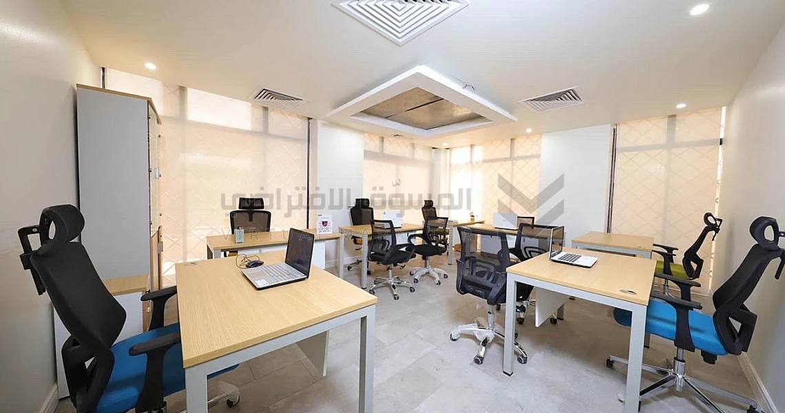 img-slider img-slider