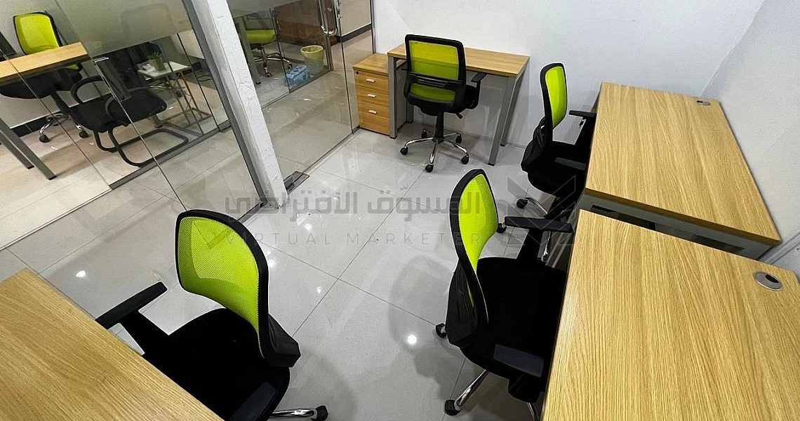 img-slider img-slider