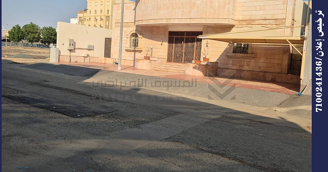 img-slider img-slider