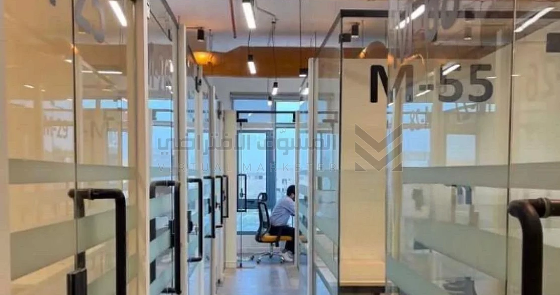 img-slider img-slider