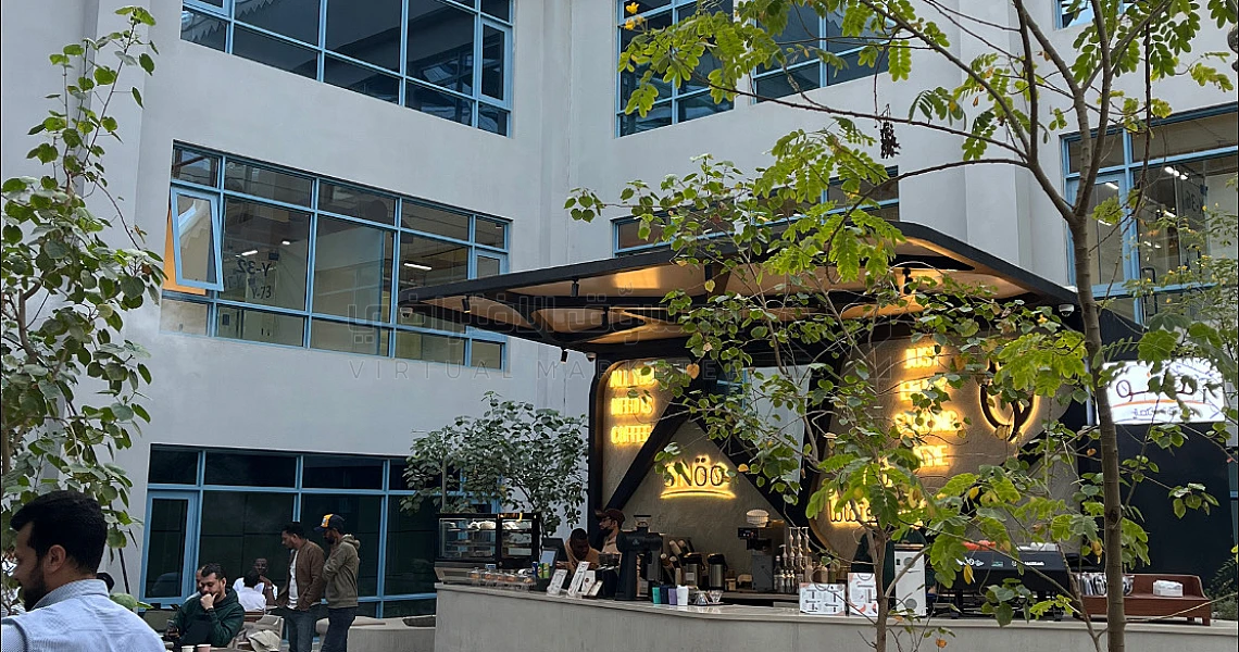 img-slider img-slider