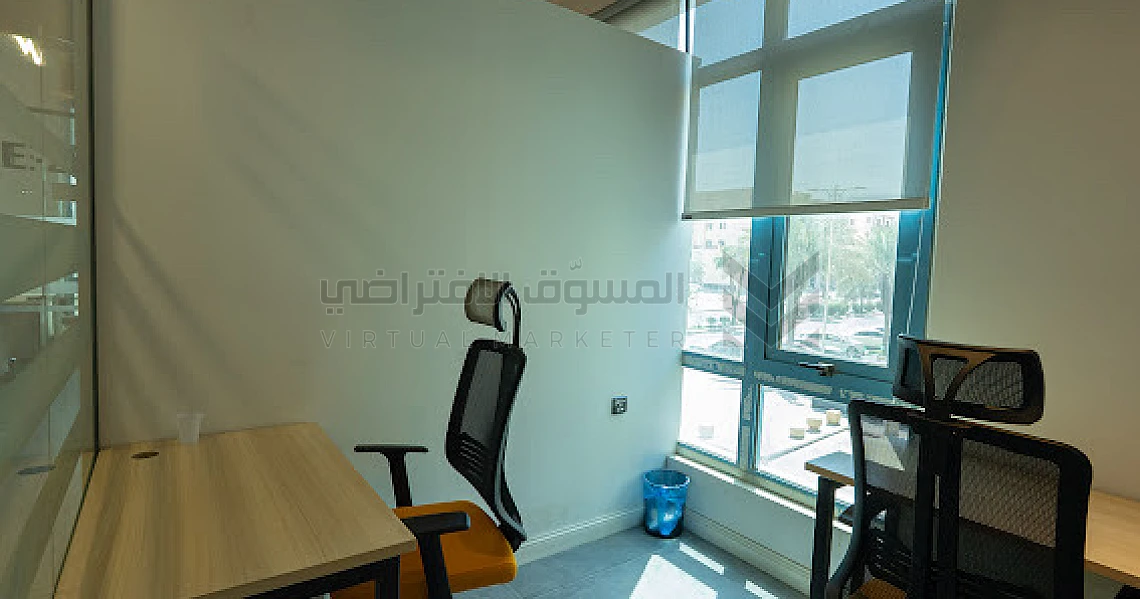 img-slider img-slider