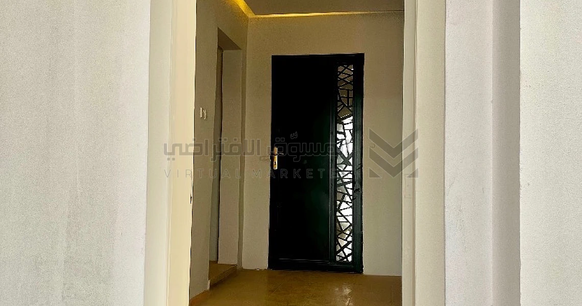 img-slider img-slider