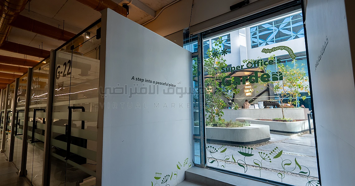 img-slider img-slider