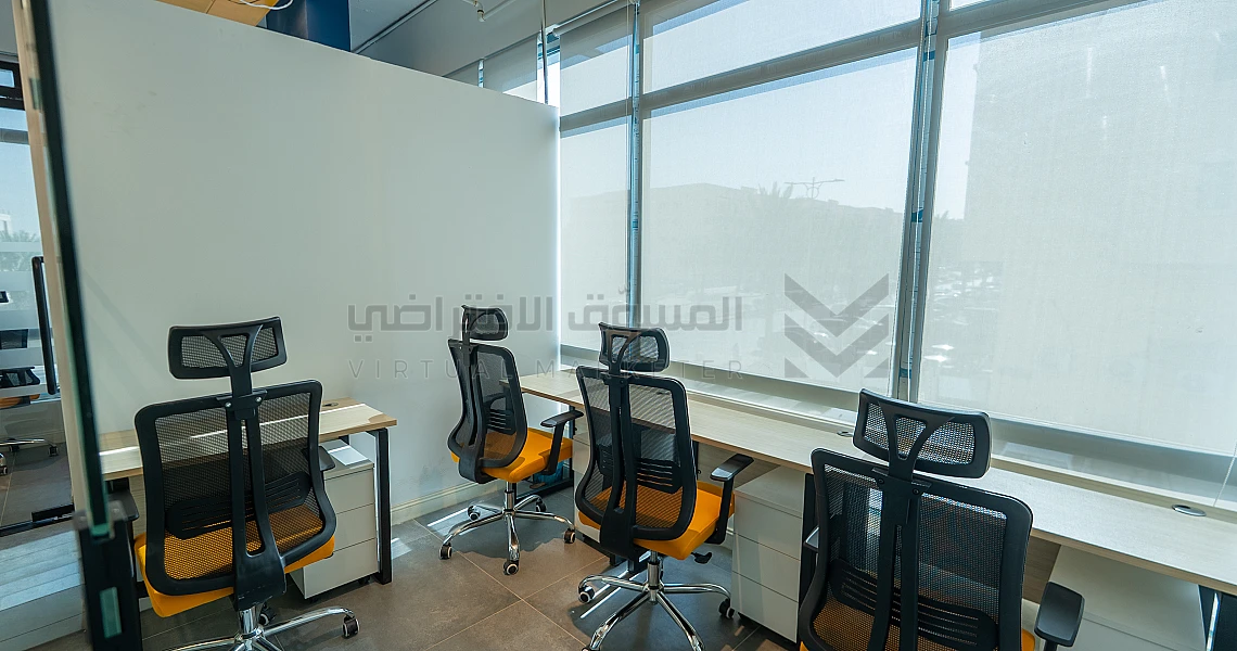 img-slider img-slider