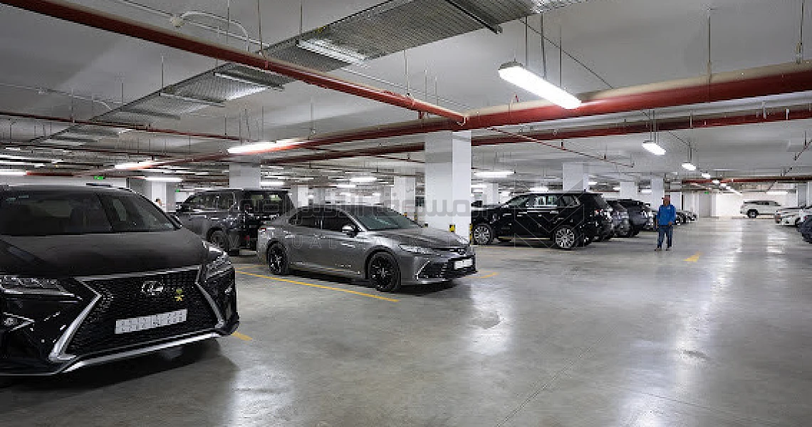 img-slider img-slider