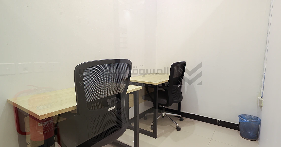 img-slider img-slider