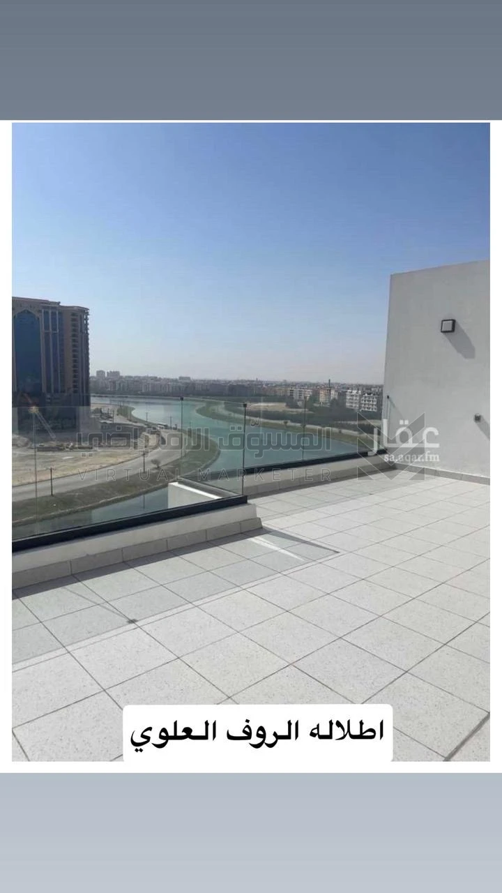 img-slider img-slider