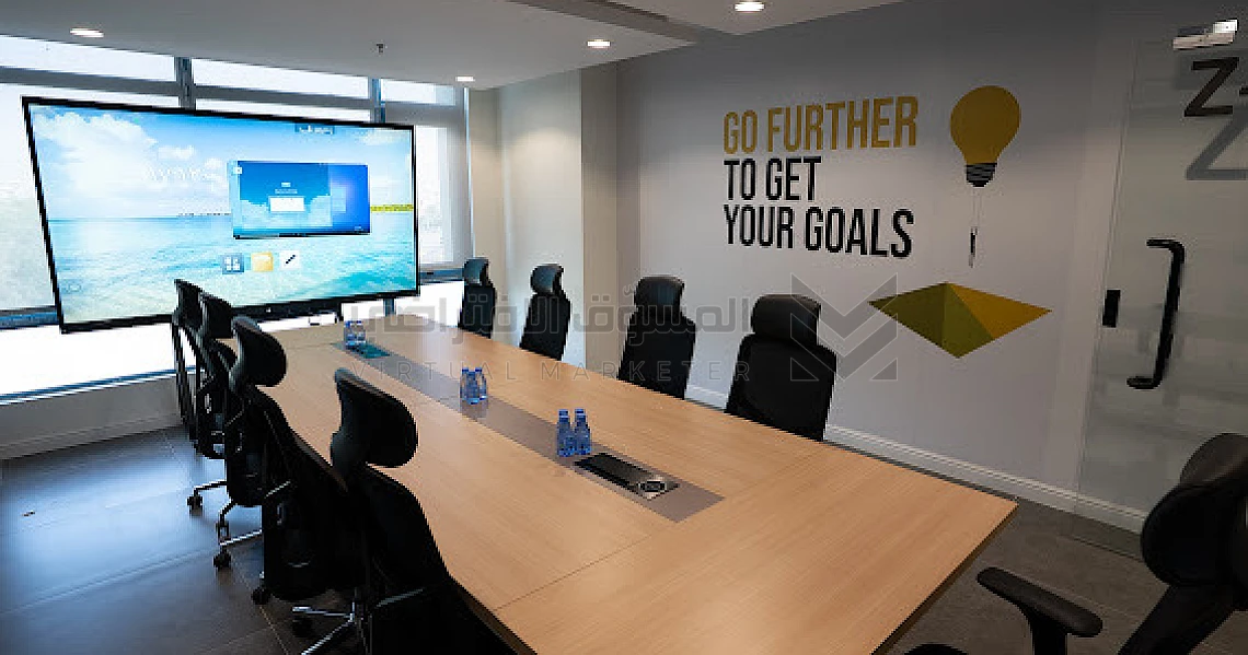 img-slider img-slider