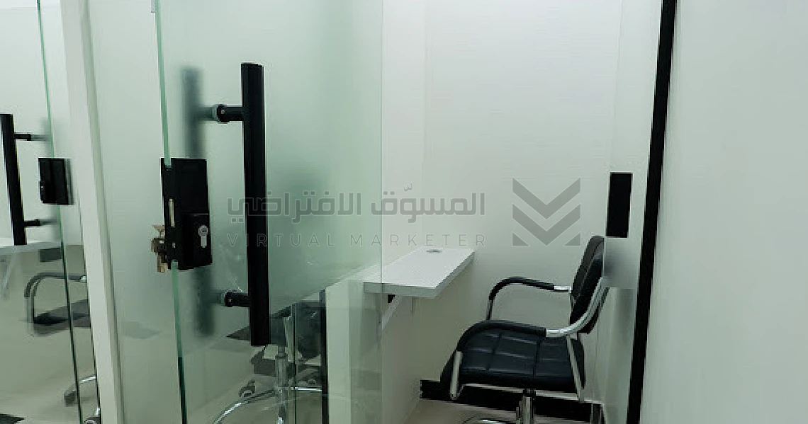 img-slider img-slider