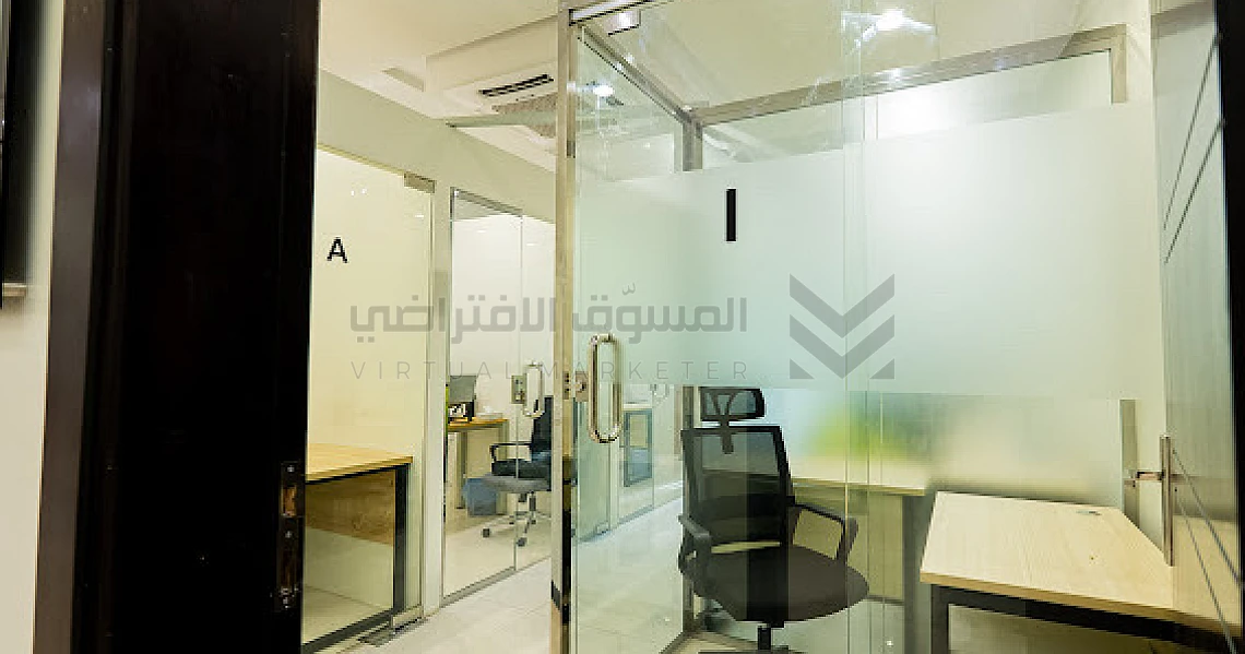 img-slider img-slider