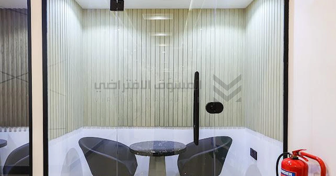 img-slider img-slider