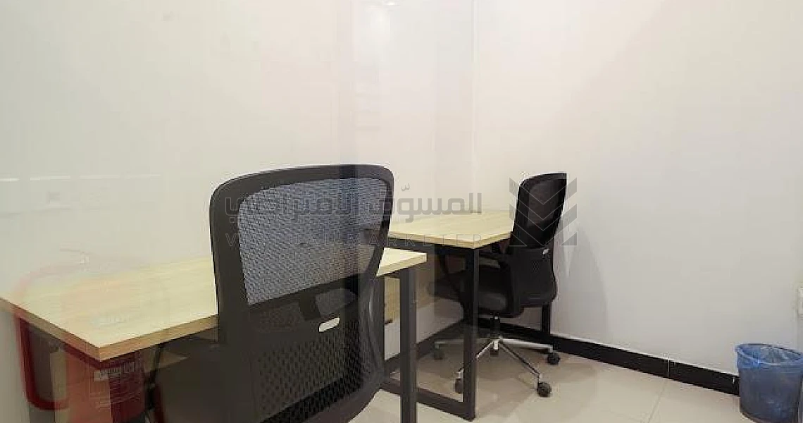 img-slider img-slider