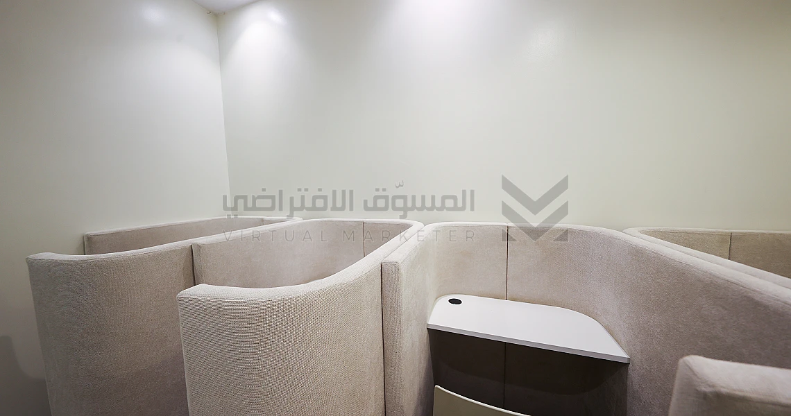 img-slider img-slider
