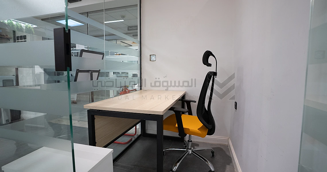 img-slider img-slider